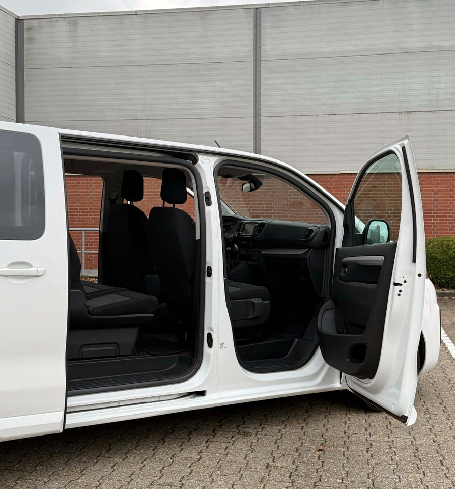 Peugeot Traveller 1,5 BlueHDi 120 L3 Active