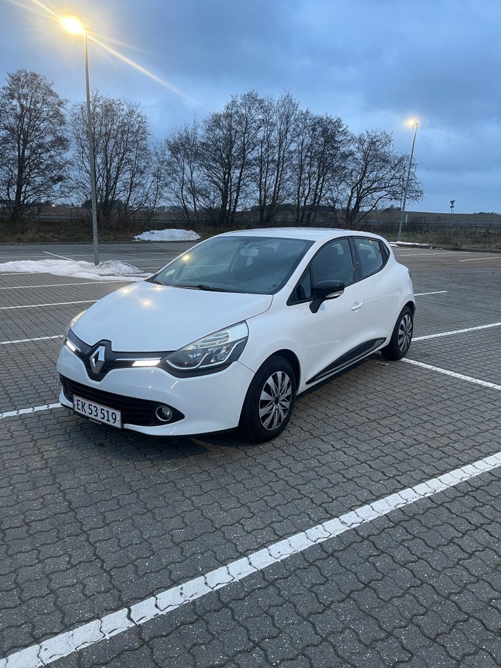 Renault Clio IV 1,5 dCi 75 Expression 5d
