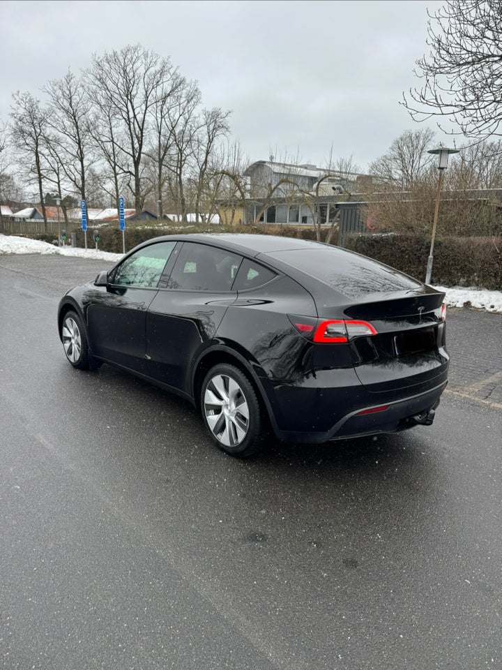 Tesla Model Y Long Range AWD 5d