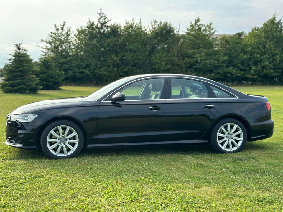 Audi A6 3,0 TDi 218 S-line S-tr. 4d