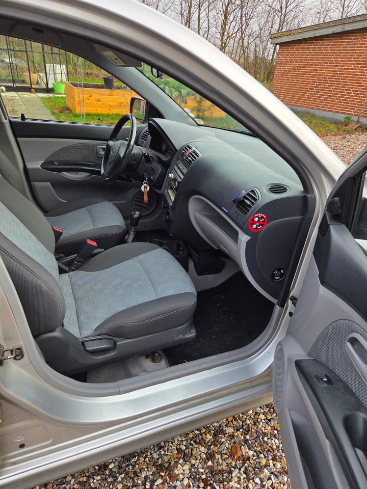 Kia Picanto 1,1 EX 5d