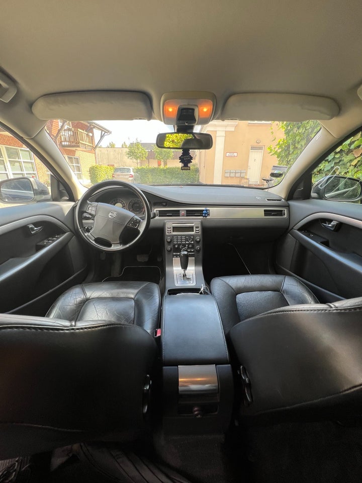 Volvo S80 2,5 T Summum aut. 4d