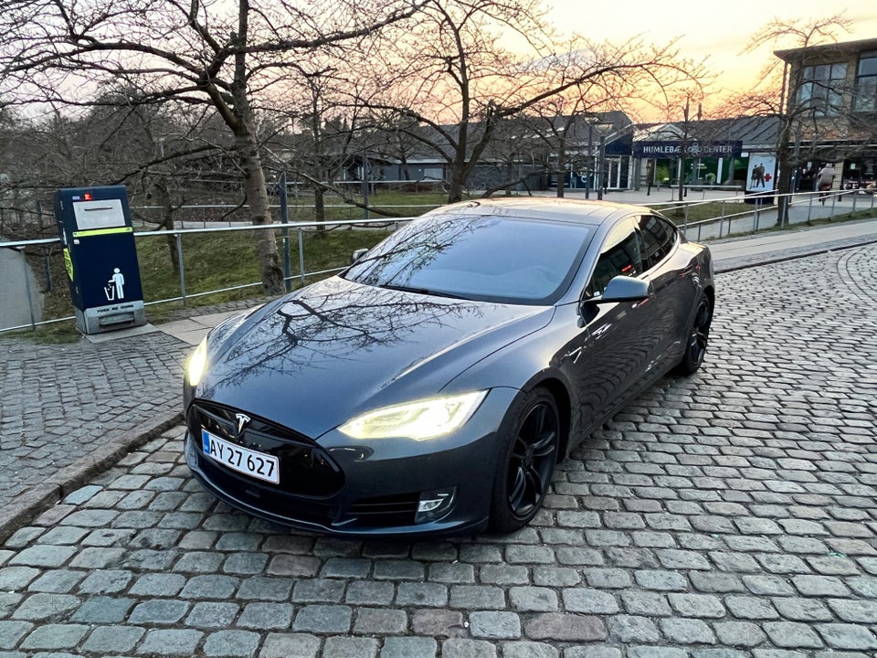 Tesla Model S 85D 5d