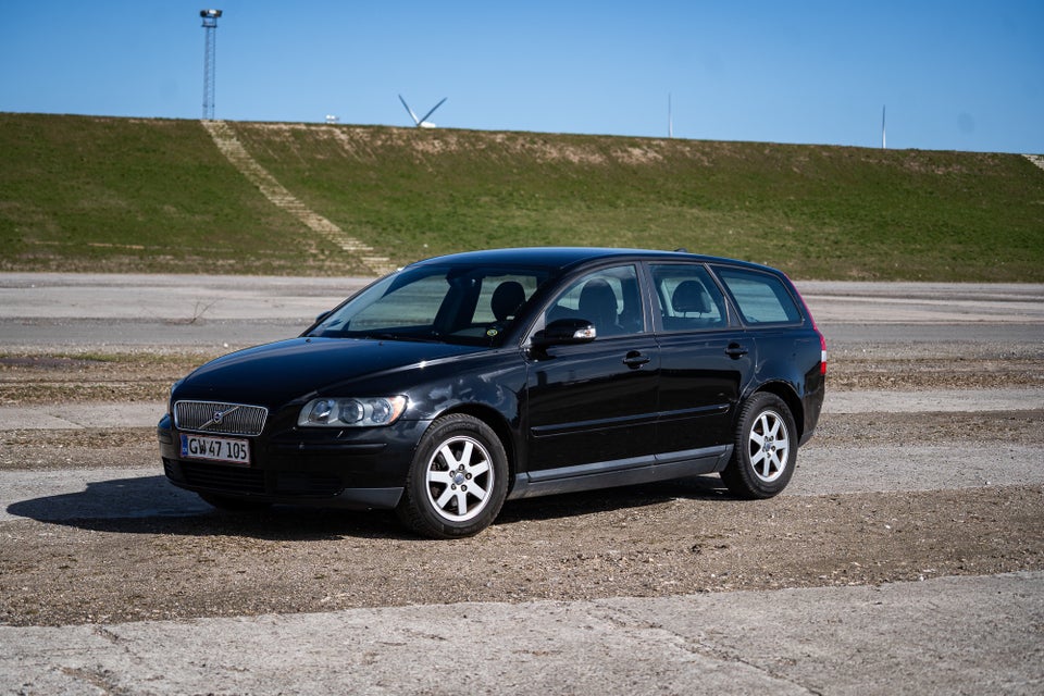 Volvo V50 1,8 Momentum 5d