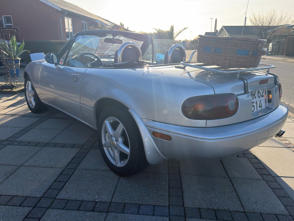 Mazda MX-5 1,6  2d