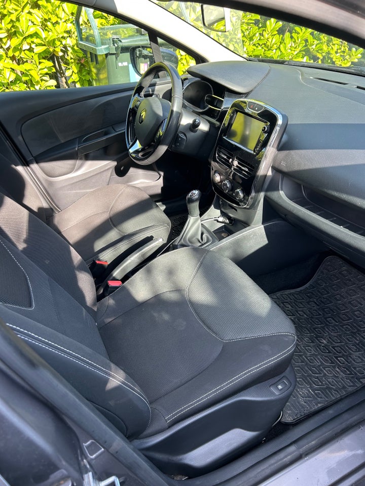 Renault Clio IV 0,9 TCe 90 Expression Sport Tourer 5d