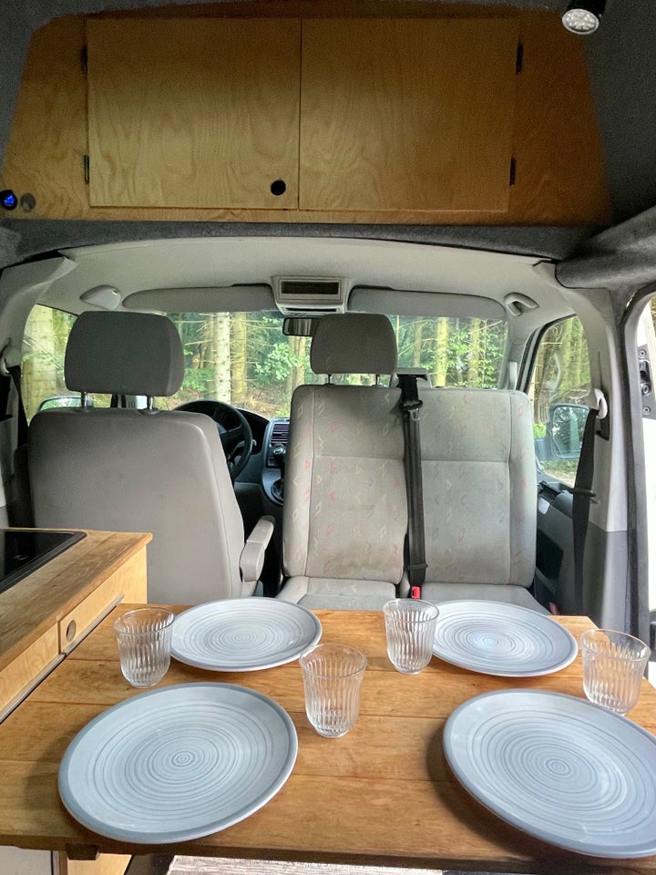 VW Transporter 2,5 TDi 174 Kombi DSG lang 5d