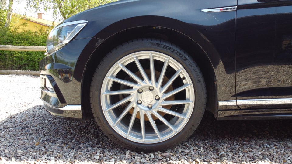 VW Passat 2,0 TDi 190 R-line Variant DSG 4Motion 5d