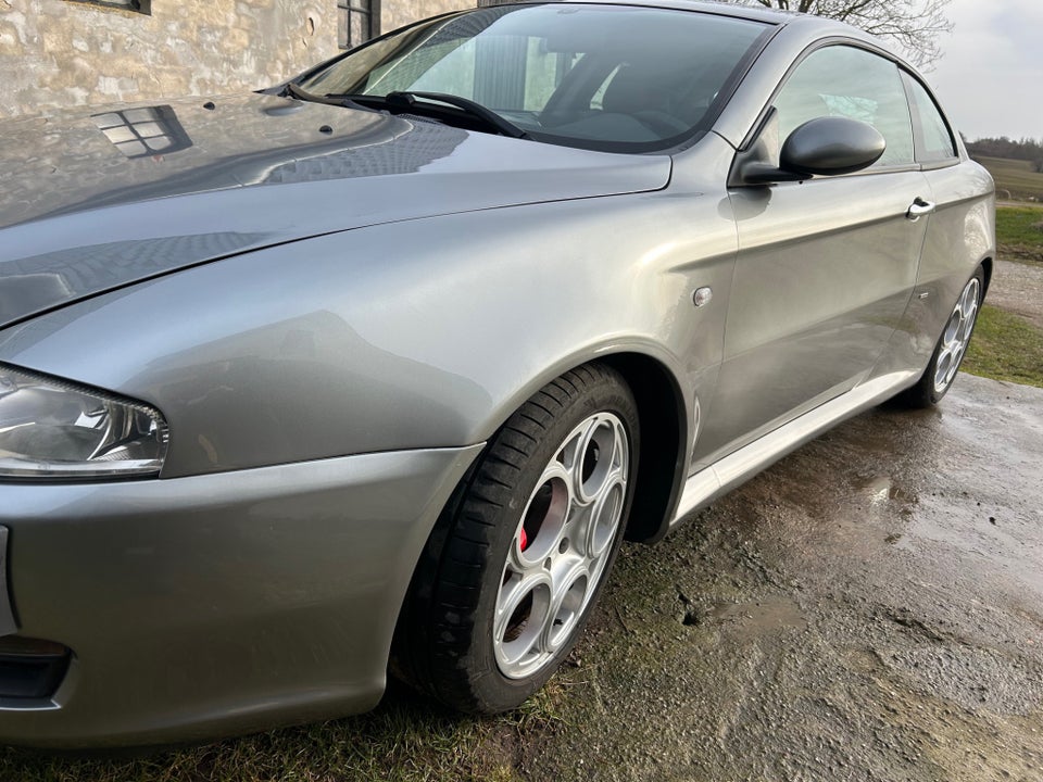 Alfa Romeo GT 3,2 V6 24V 3d