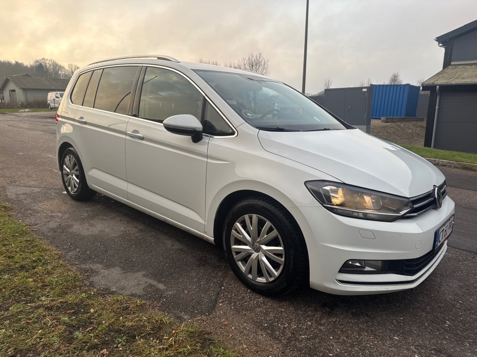 VW Touran 2,0 TDi 190 Highline DSG 7prs 5d