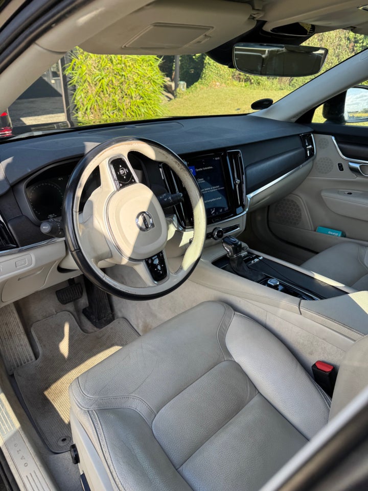 Volvo V90 CC 2,0 D4 190 aut. AWD 5d