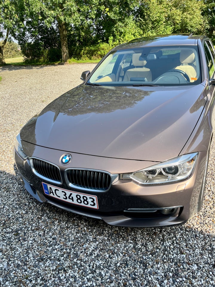 BMW 320d 2,0 Touring Luxury Line aut. 5d