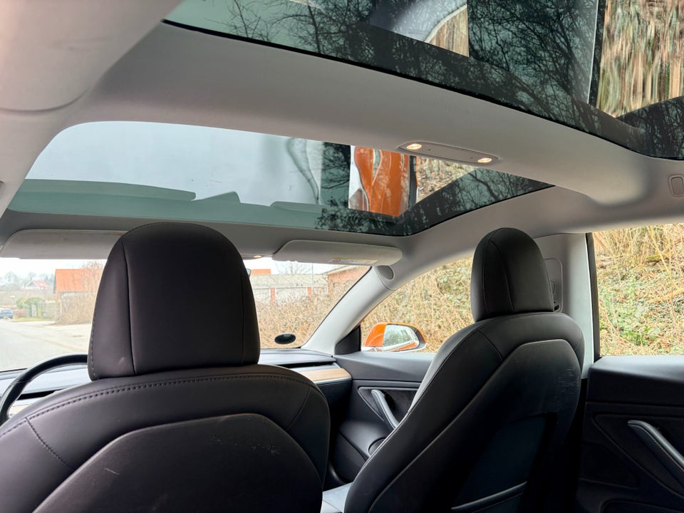 Tesla Model 3 Long Range AWD 4d