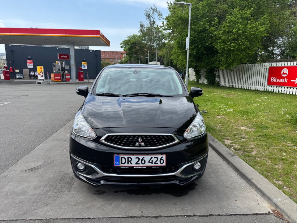Mitsubishi Space Star 1,2 Invite+ CVT 5d