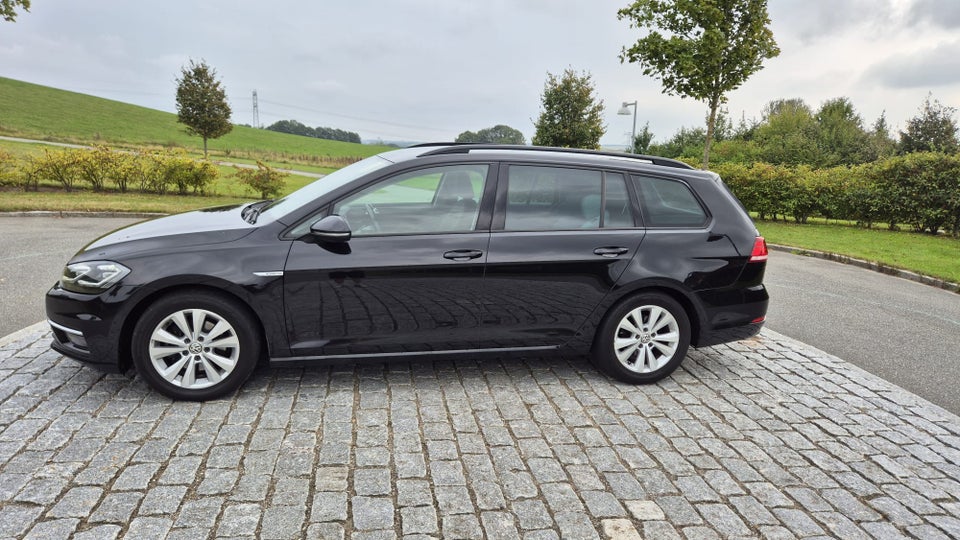 VW Golf VII 1,5 TSi 130 Comfortline Variant DSG 5d