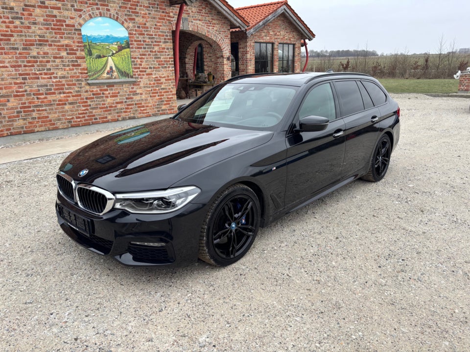 BMW 530d 3,0 Touring M-Sport xDrive aut. 5d