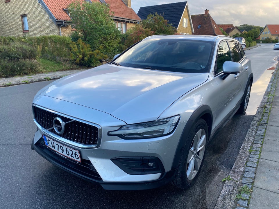 Volvo V60 CC 2,0 D4 190 aut. AWD 5d