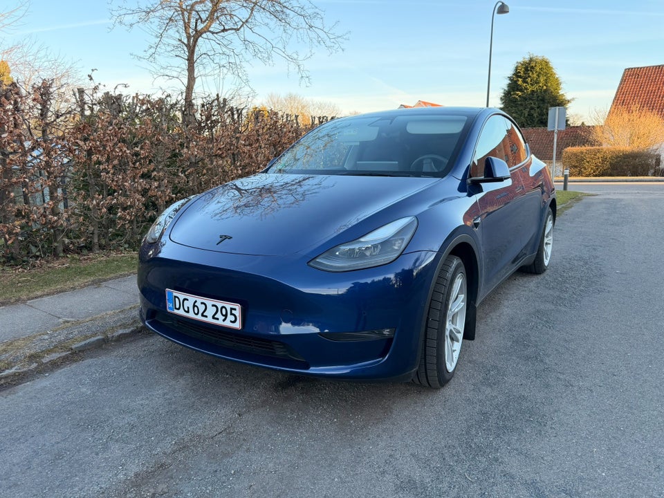 Tesla Model Y Long Range AWD 5d