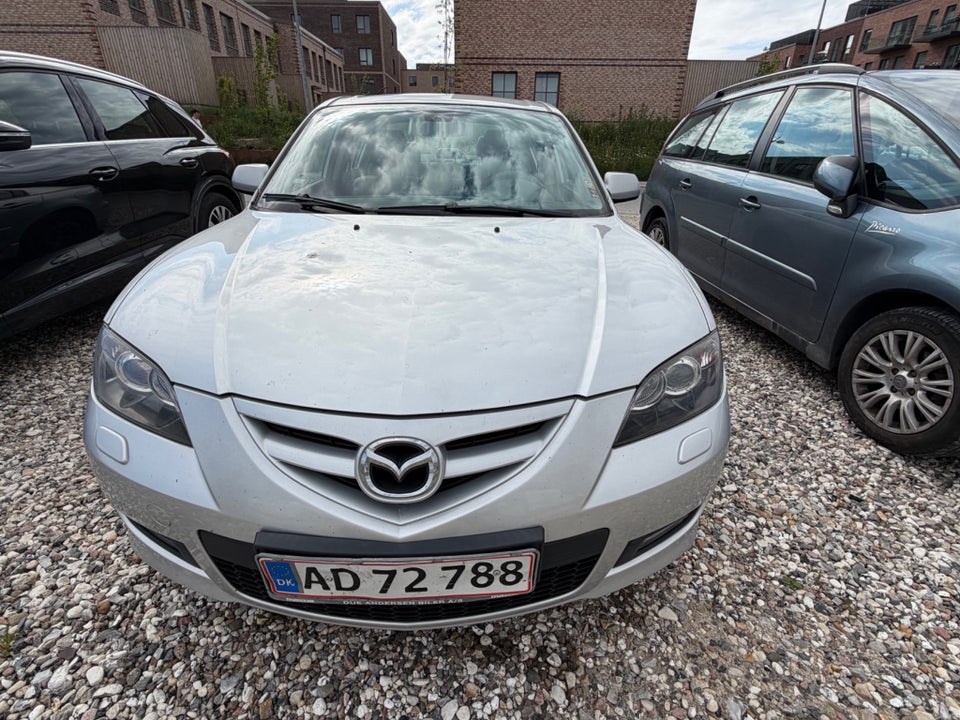 Mazda 3 2,0 Touring+ 4d