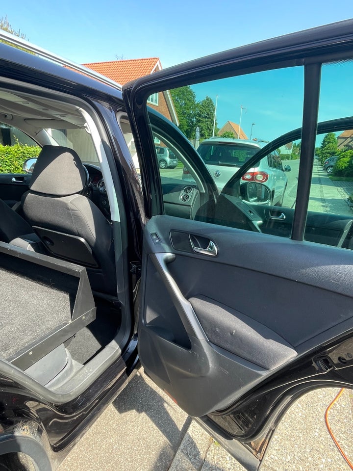 VW Tiguan 2,0 TDi 140 Sport & Style Tiptr. 4Motion Van 5d