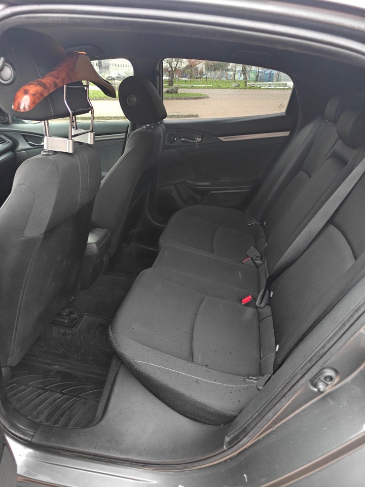 Honda Civic 1,0 VTEC Turbo Elegance 5d