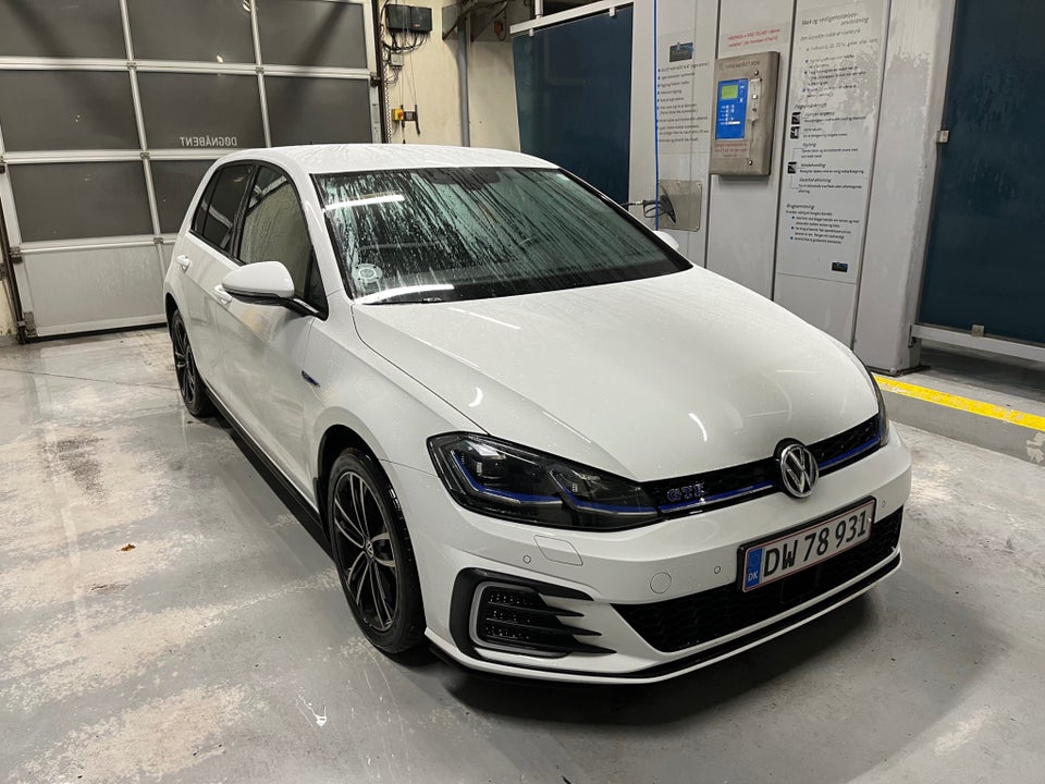 VW Golf VII 1,4 GTE DSG 5d