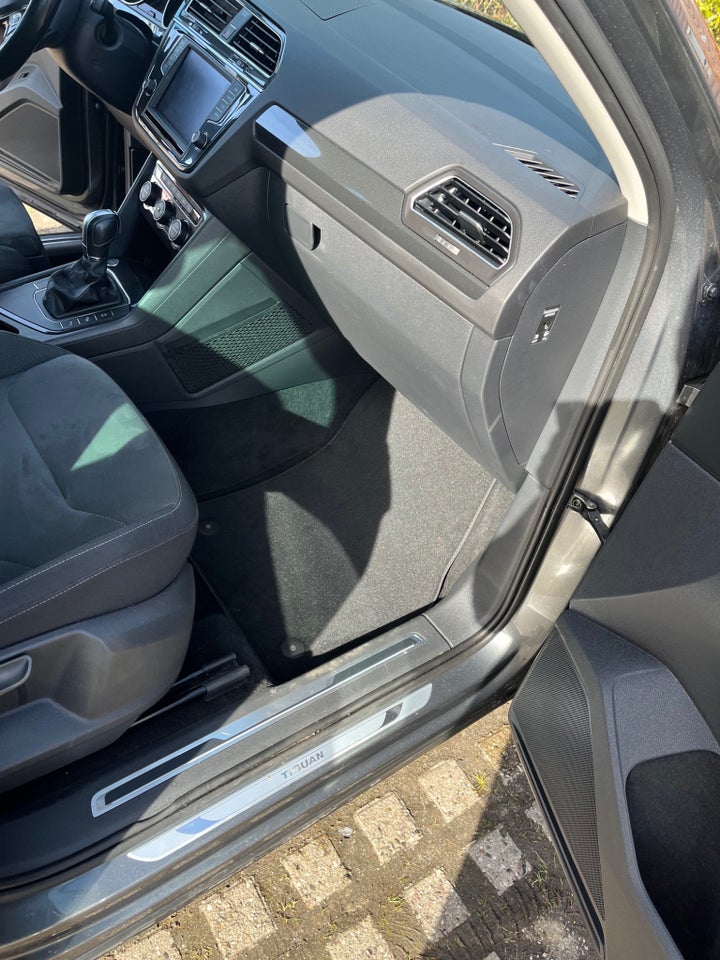 VW Tiguan 2,0 TDi 150 Highline DSG Van 5d