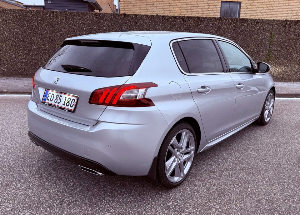 Peugeot 308 1,6 BlueHDi 120 Active 5d