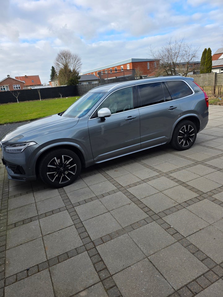 Volvo XC90 2,0 D5 235 R-Design aut. AWD 7prs 5d
