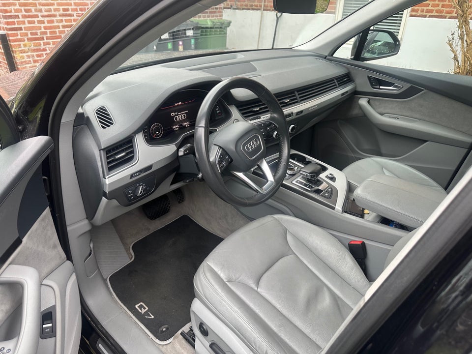Audi Q7 3,0 TDi 218 quattro Tiptr. 5d