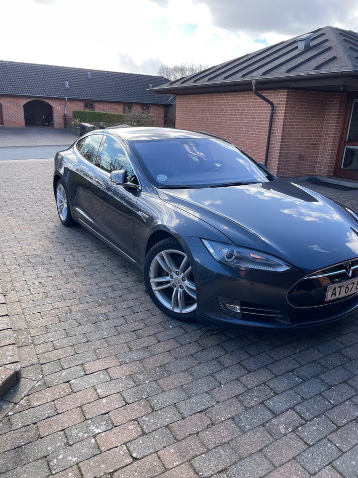 Tesla Model S 70D 5d