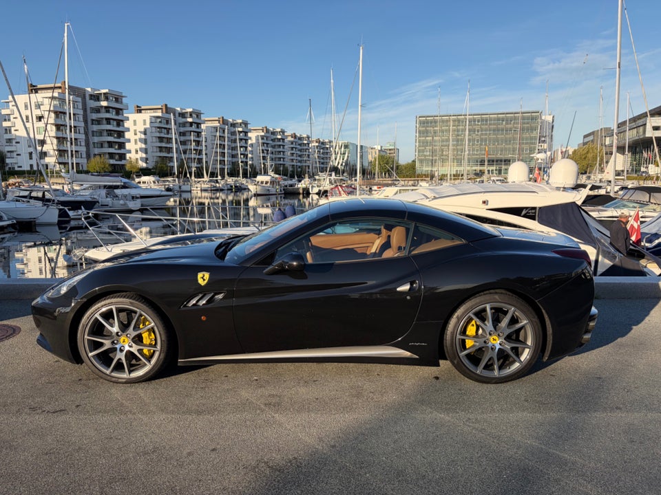 Ferrari California 4,3 2+ 2d