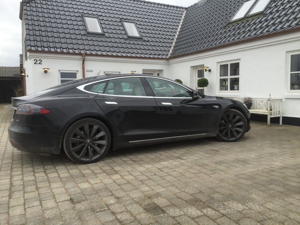 Tesla Model S 85D 5d