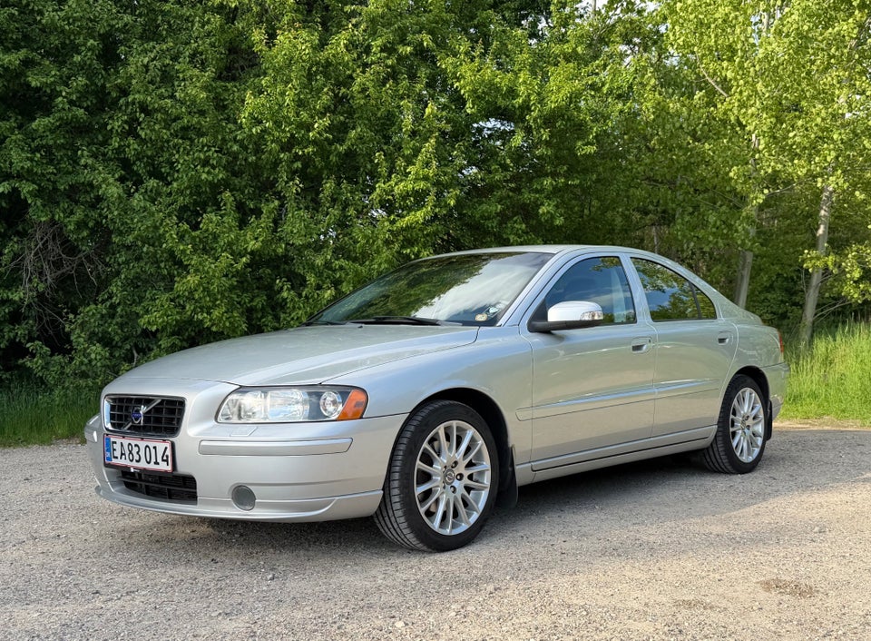 Volvo S60 2,5 T 4d