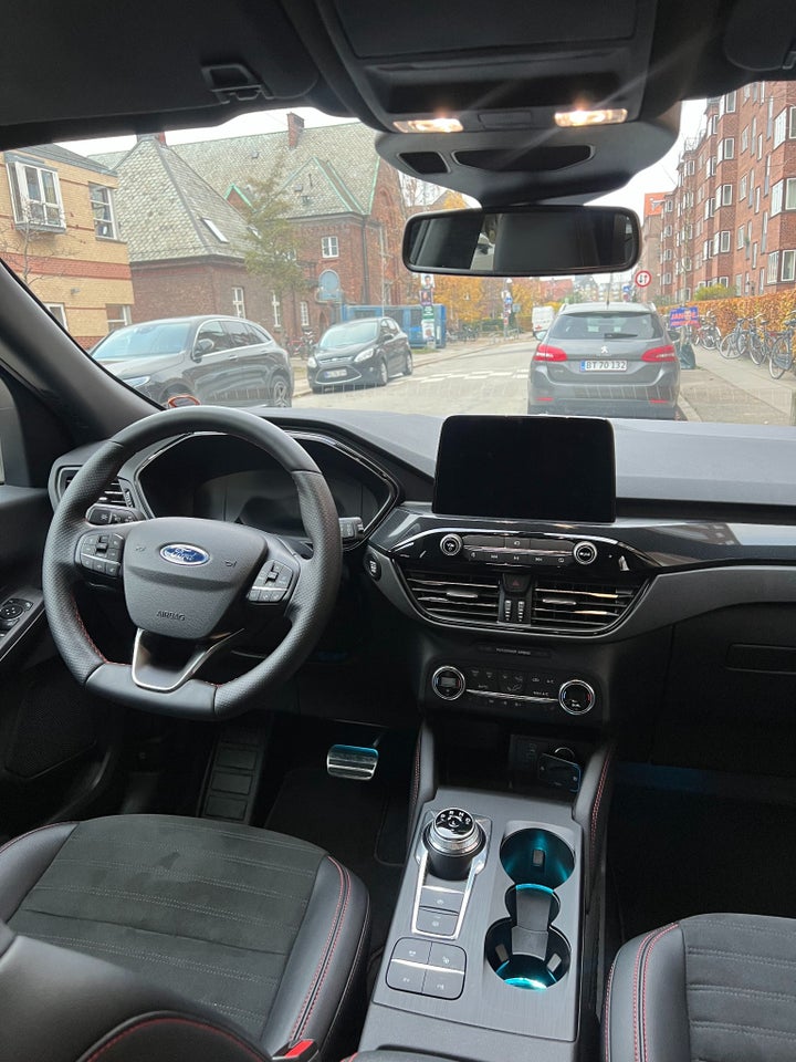 Ford Kuga 2,5 PHEV ST-Line X CVT 5d