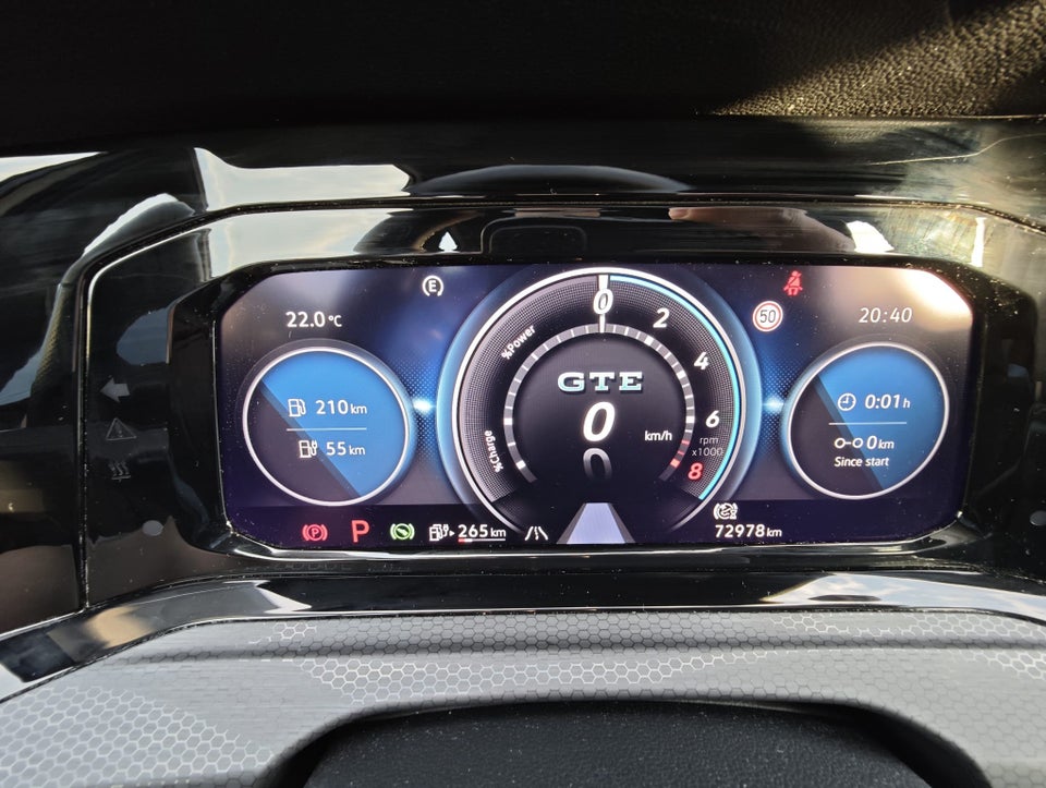 VW Golf VIII 1,4 GTE DSG 5d
