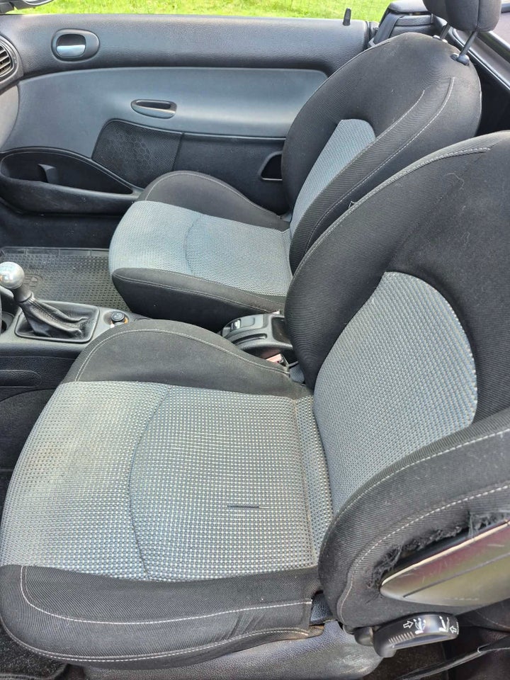 Peugeot 206 1,6 16V CC 2d