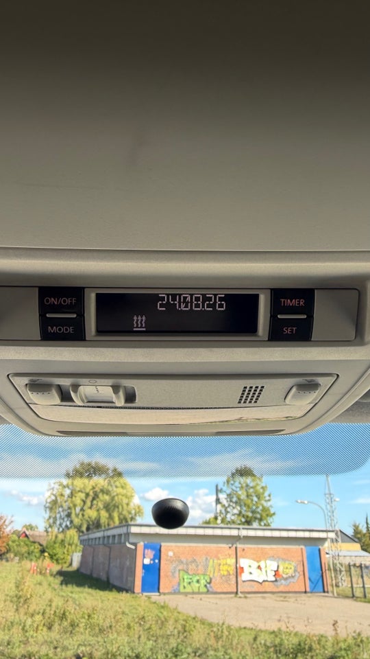 VW Transporter 2,0 TDi 102 Kassevogn lang