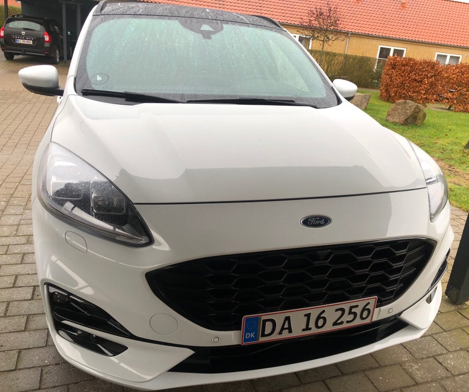 Ford Kuga 2,5 PHEV ST-Line X CVT 5d