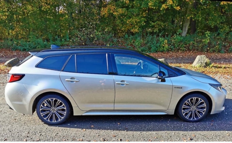 Toyota Corolla 2,0 Hybrid H3 Premium Touring Sports MDS 5d