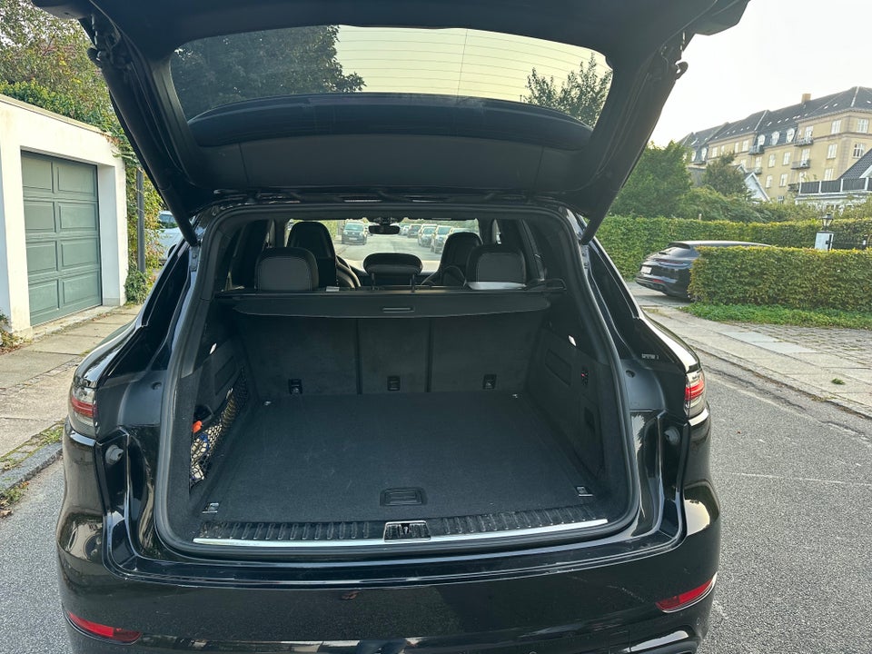 Porsche Cayenne Turbo S 4,0 E-Hybrid Tiptr. 5d