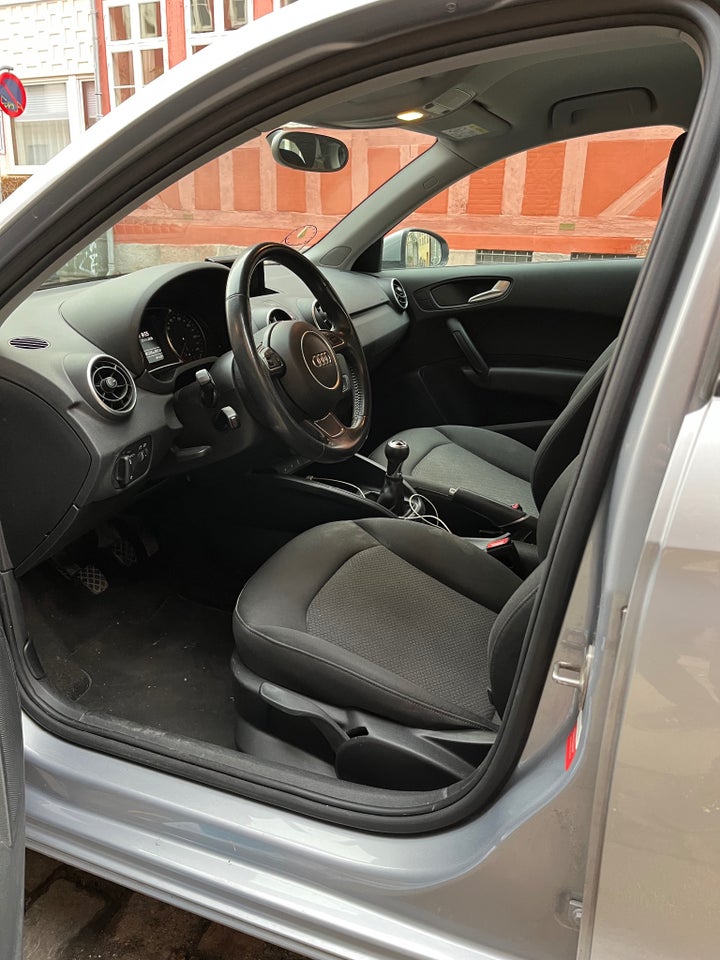 Audi A1 1,0 TFSi 95 Sportback 5d