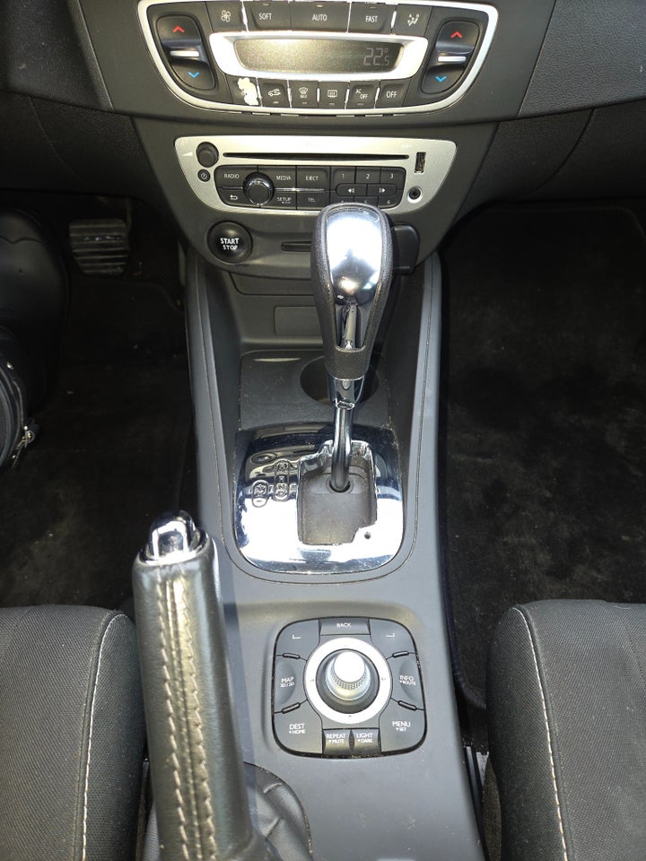 Renault Megane III 1,5 dCi 110 Limited Edition Sport Tourer EDC 5d