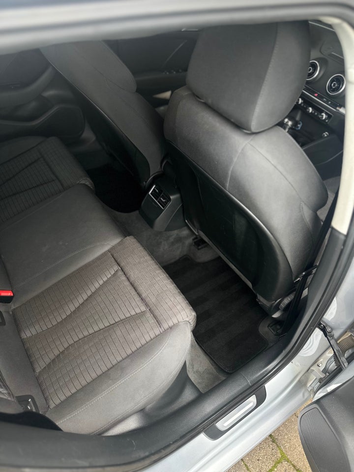 Audi A3 2,0 TDi 150 Ambition Sportback S-tr. 5d