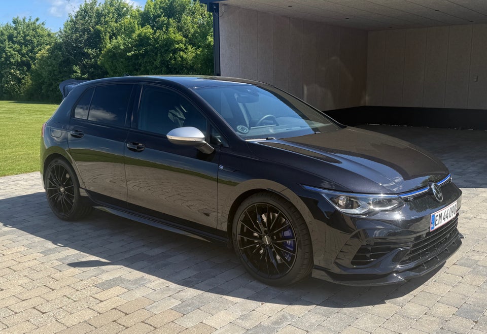 VW Golf VIII 2,0 R DSG 4Motion 5d