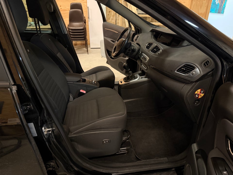 Renault Grand Scenic III 1,5 dCi 110 Dynamique 7prs 5d
