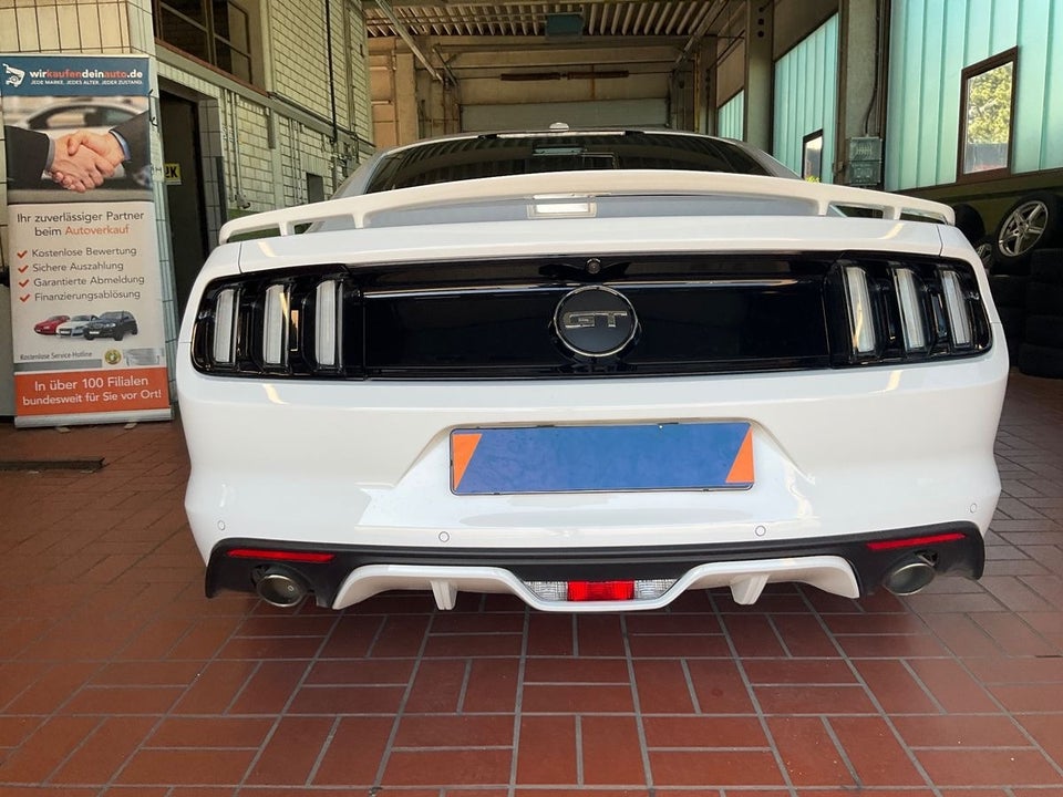 Ford Mustang 5,0 V8 GT Fastback 2d