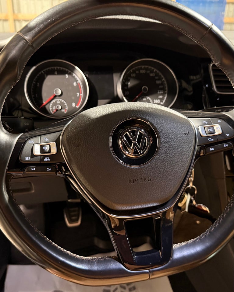 VW Golf VII 1,4 TSi 125 Edition 40 BMT 5d