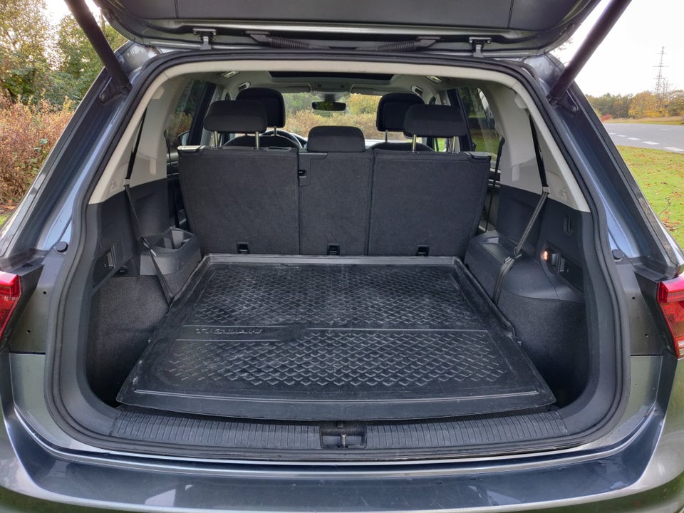 VW Tiguan Allspace 2,0 TSi 220 Highline DSG 4Motion 7prs 5d