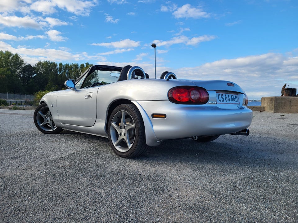 Mazda MX-5 1,8i Sport 2d